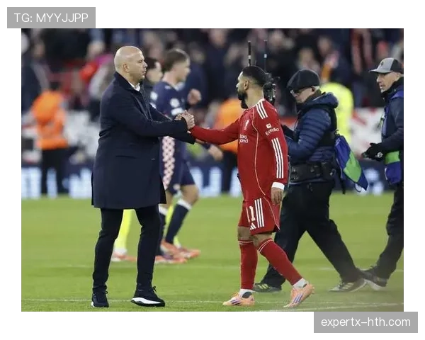 萨拉赫33岁再迎新篇章,状态不减闪耀绿茵赛场 萨拉赫33岁再迎新篇章,状态不减闪耀绿茵赛场