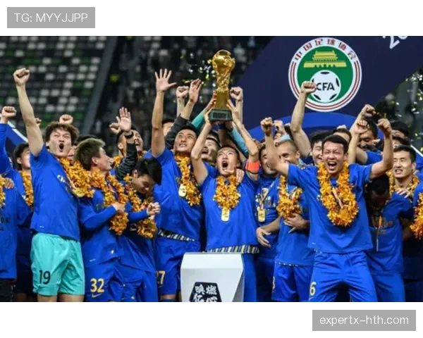 米兰进攻火力全开,新赛季强势领跑积分榜 米兰进攻火力全开,新赛季强势领跑积分榜