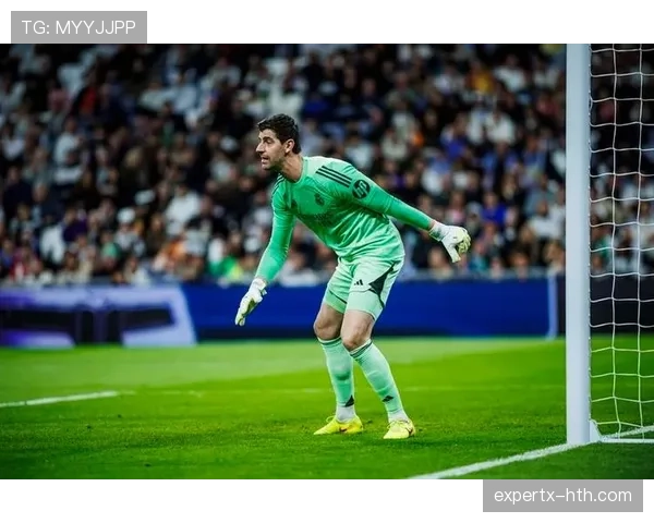 库尔图瓦禁区统治力与高球处理能力解析