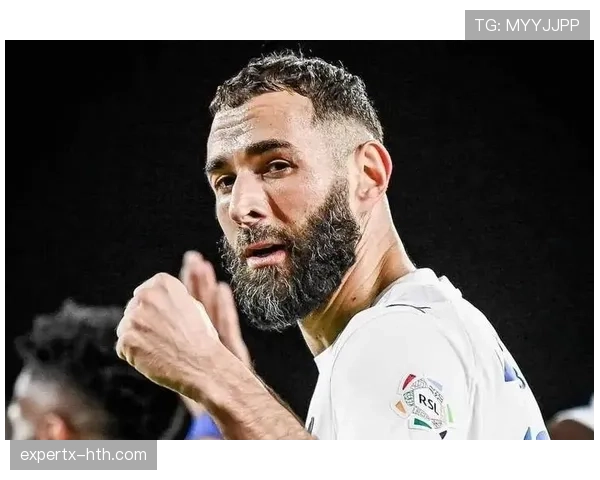 格列兹曼与本泽马国家队战术角色适配性对比